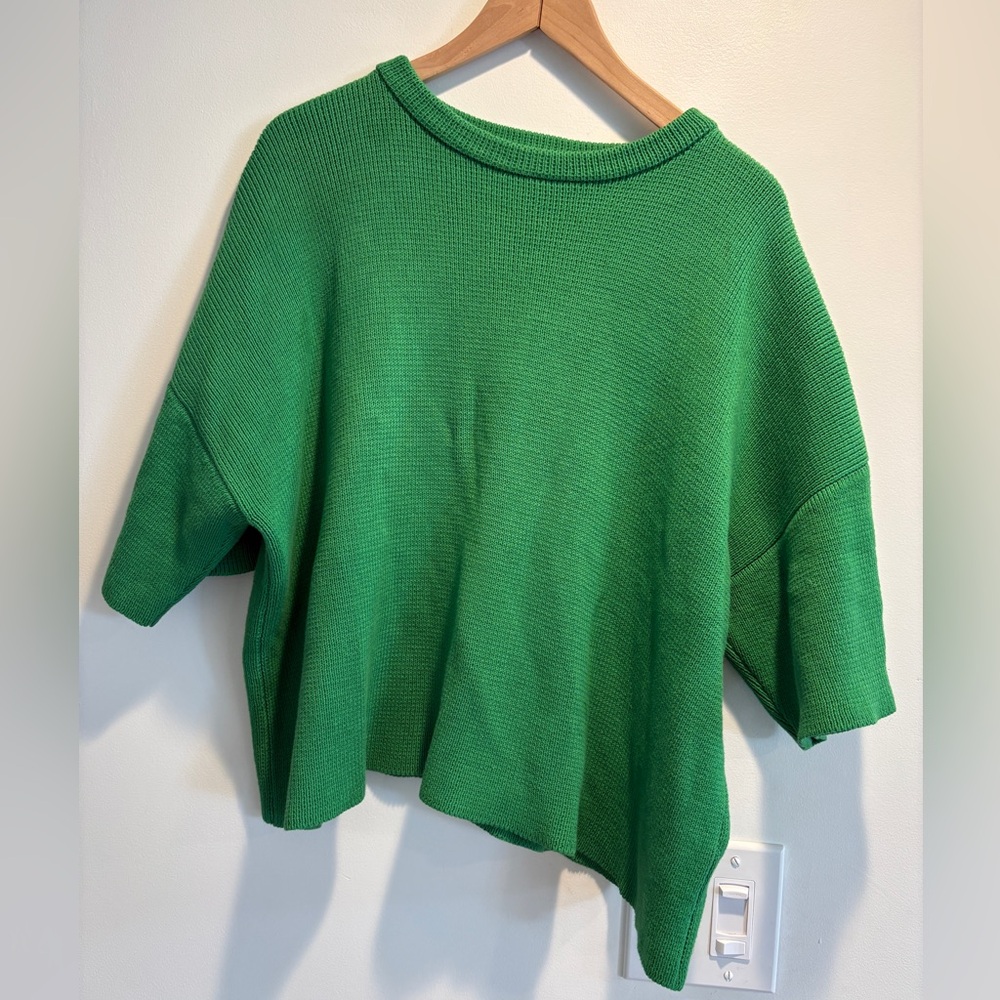 Babaa Green Cotton Jumper with dropped shoulders - one size